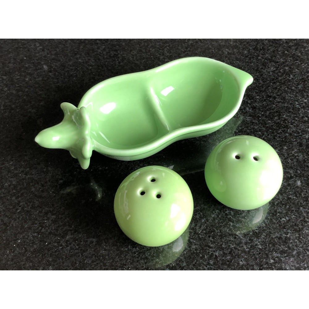 Two Peas In A‎ Pod Salt & Pepper Shakers Set - Kate Aspen - Miniature New In Box
